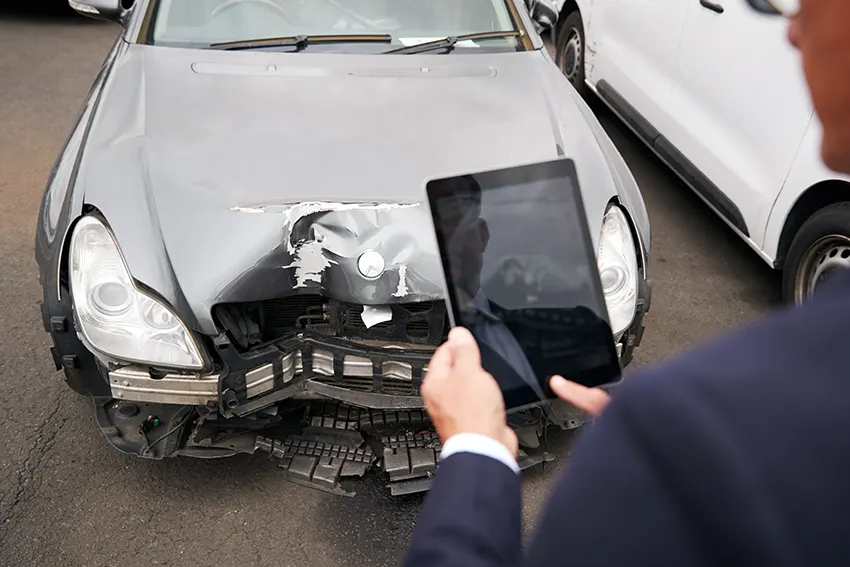 Damaged car valuation in Brisbane